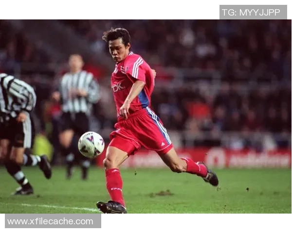 足球明星私下生活揭秘便装时尚与场外趣事全记录